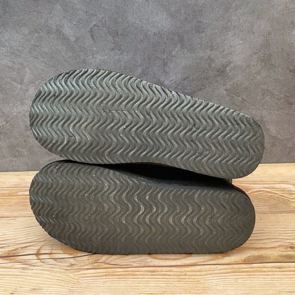 American Eagle Outfitters Black Lined Winter Boots - Picture 13 of 16